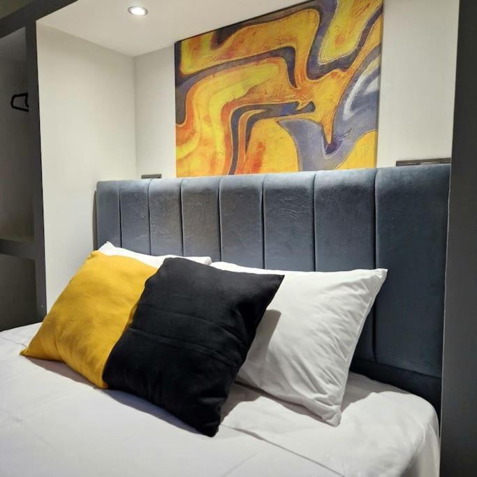 Faronita - Luxury Apt In The Heart Of كالاماتا المظهر الخارجي الصورة